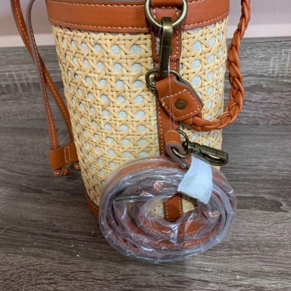 NWT Tommy Bahama Bucket Bag - Picture 2 of 7